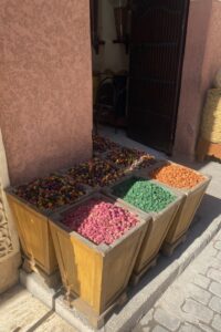 Herbs, spices, dyes and scents from Morocco